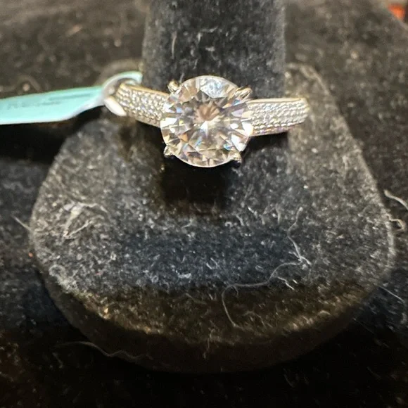 Moissanite Engagement Ring 4.25 CTW Solitaire Accents Size 9.5 - Picture 7 of 7